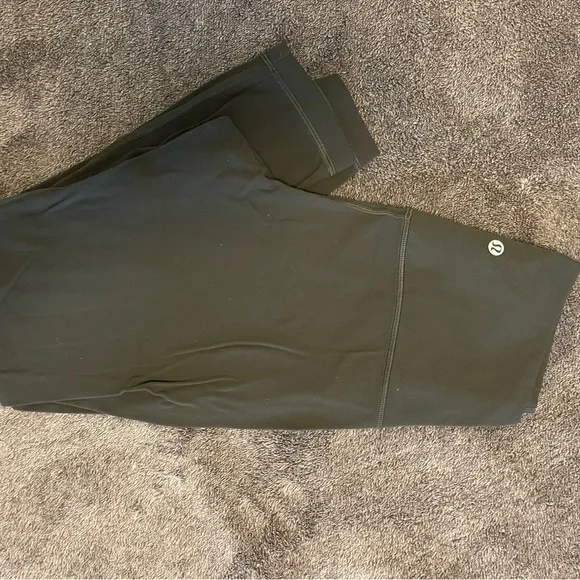 lululemon athletica Black Leggings - Picture 1 of 3